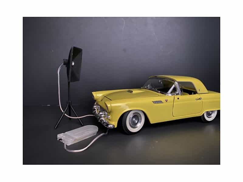 Photographer Lighting Kit, Set Of 2 Lights For 1/24 Scale Models By American Diorama