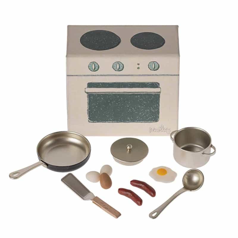Miniature Dollhouse Stove And Cooking Set - 2024 Edition