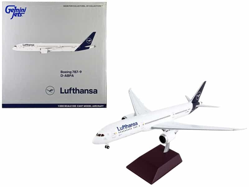Boeing 787-9 Commercial Aircraft "Lufthansa" White With Blue Tail "Gemini 200" Series 1/200 Diecast Model Airplane By Geminijets