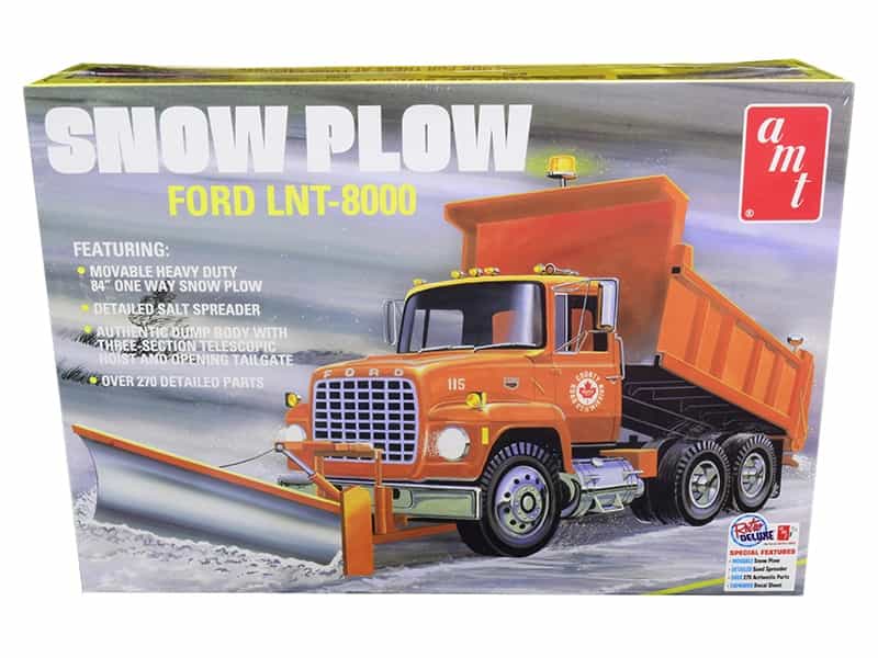 Skill 3 Model Kit Ford Lnt-8000 Snow Plow Truck 1/25 Scale Model By Amt